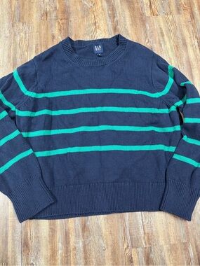 Gap oversized comfy preppy navy blue with teal horizontal striped sweater
Size X
